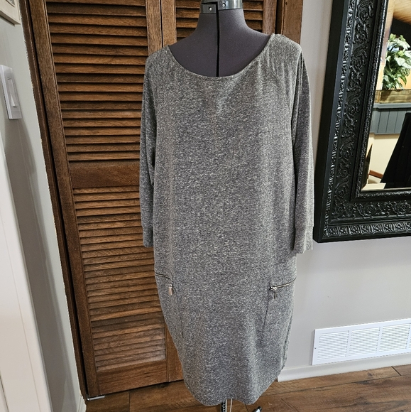 NWT Justfab grey sweater dress. - Picture 3 of 12